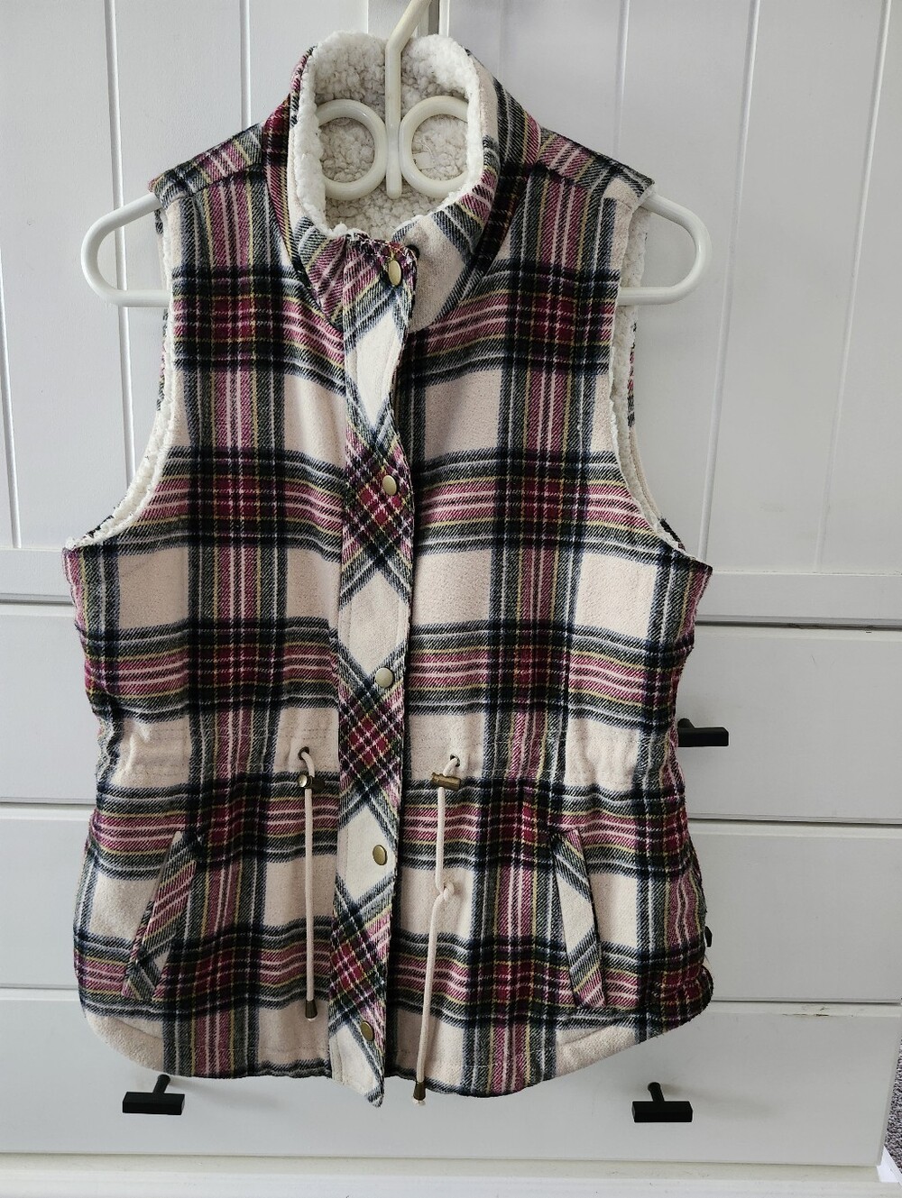 Plaid Sherpa-Lined Womans Vest - Pink Plaid Sz L